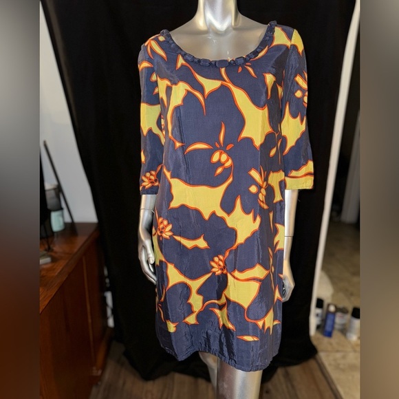 LOFT Dresses & Skirts - Ann Taylor Loft Petite Dress